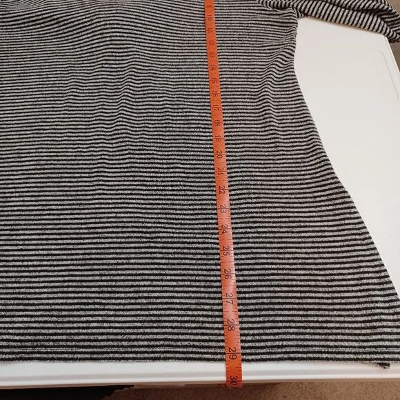 Women's Premise Black N White Striped Drawstring Hoodie with Side Slits Size XL - Picture 8 of 8